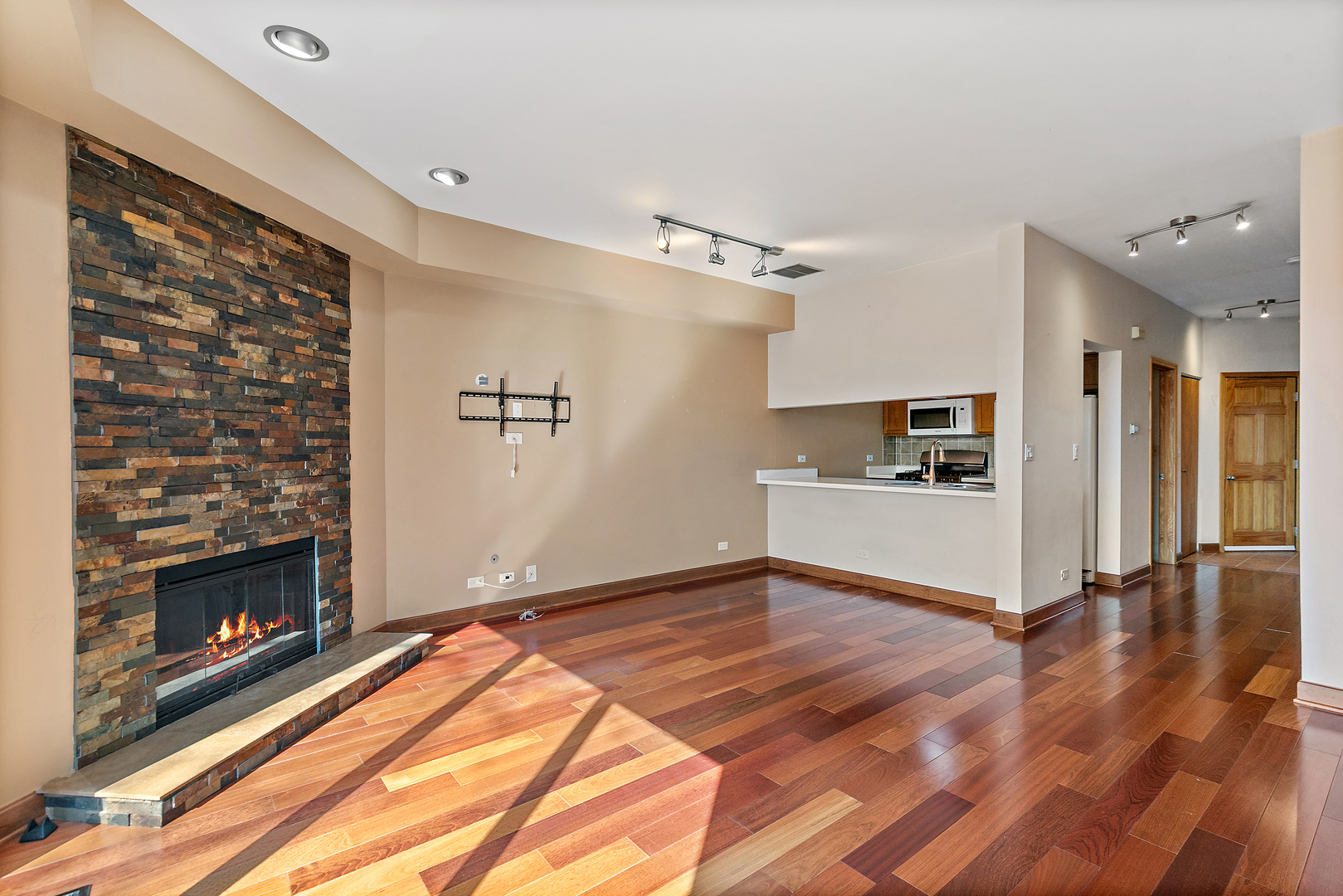 1273 Cranbrook Drive, Schaumburg, IL 60193