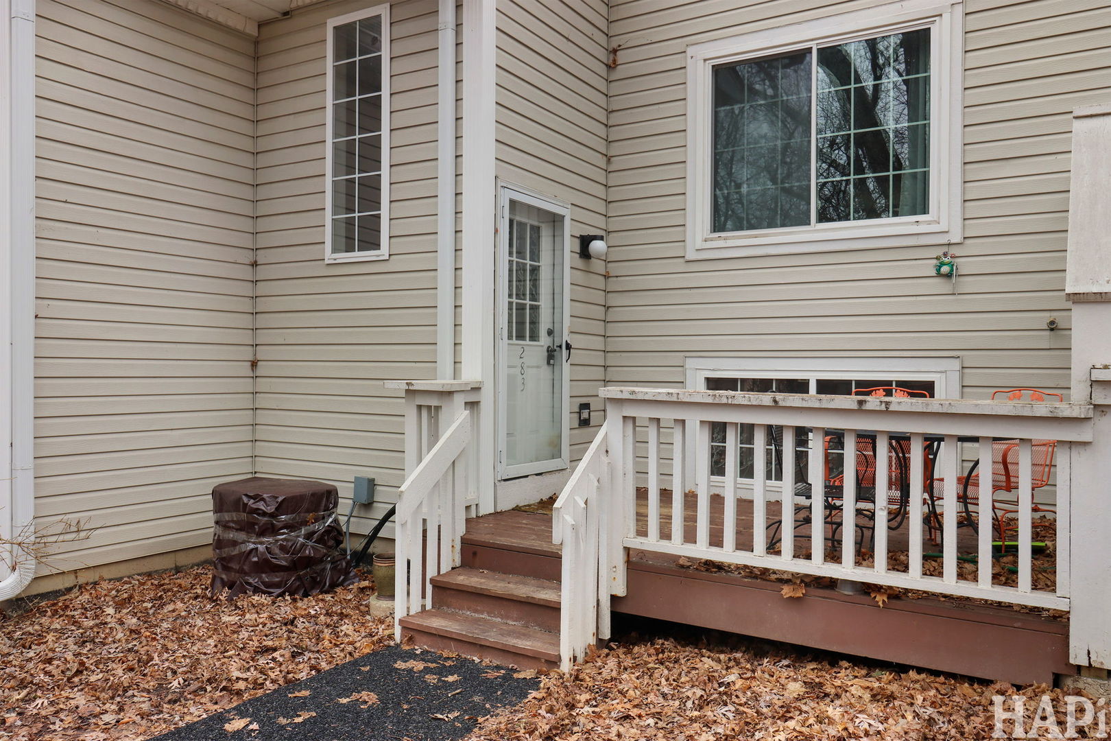 283 W Whispering Oaks Lane, Round Lake, IL 60073