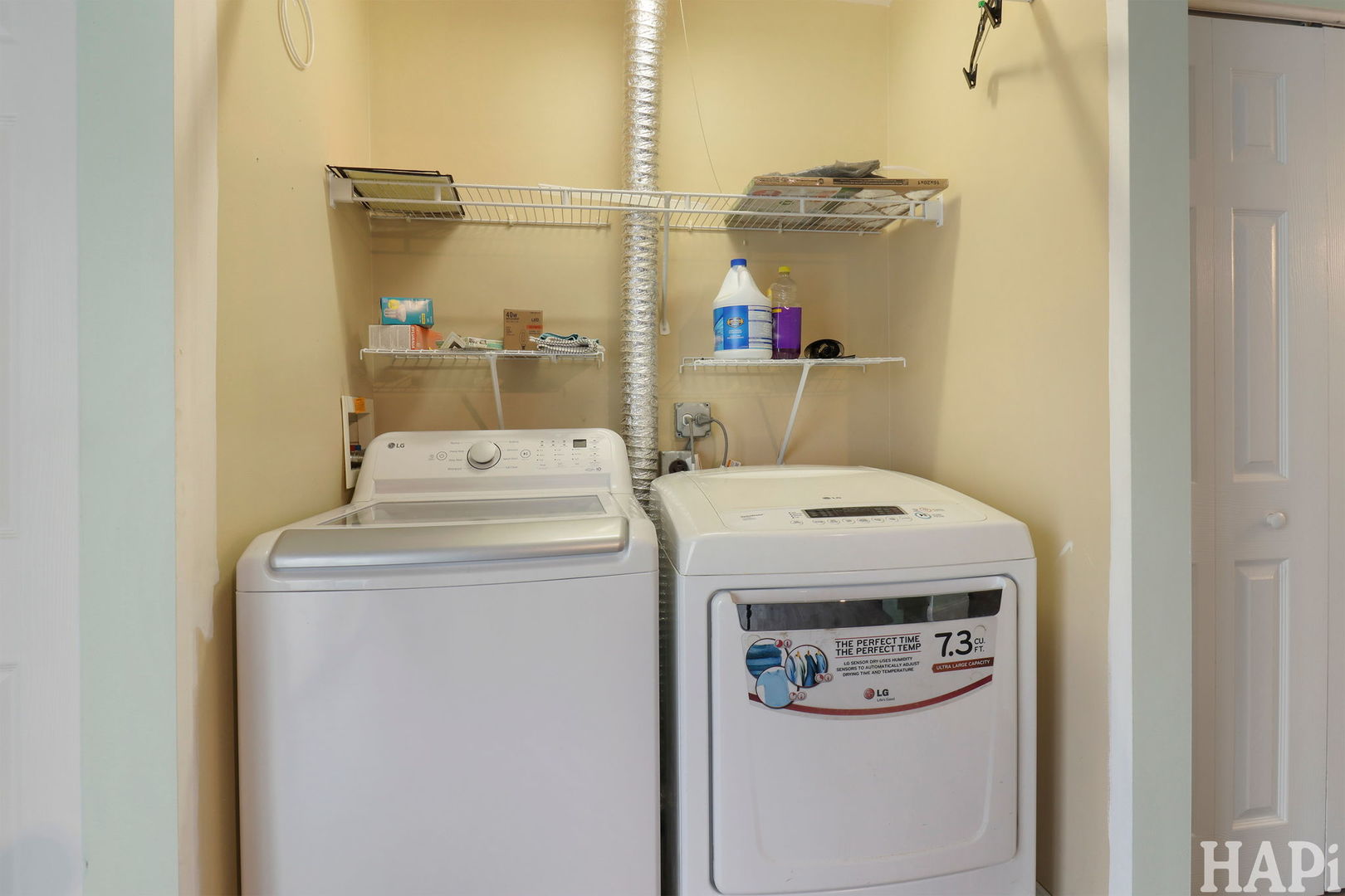 283 W Whispering Oaks Lane, Round Lake, IL 60073