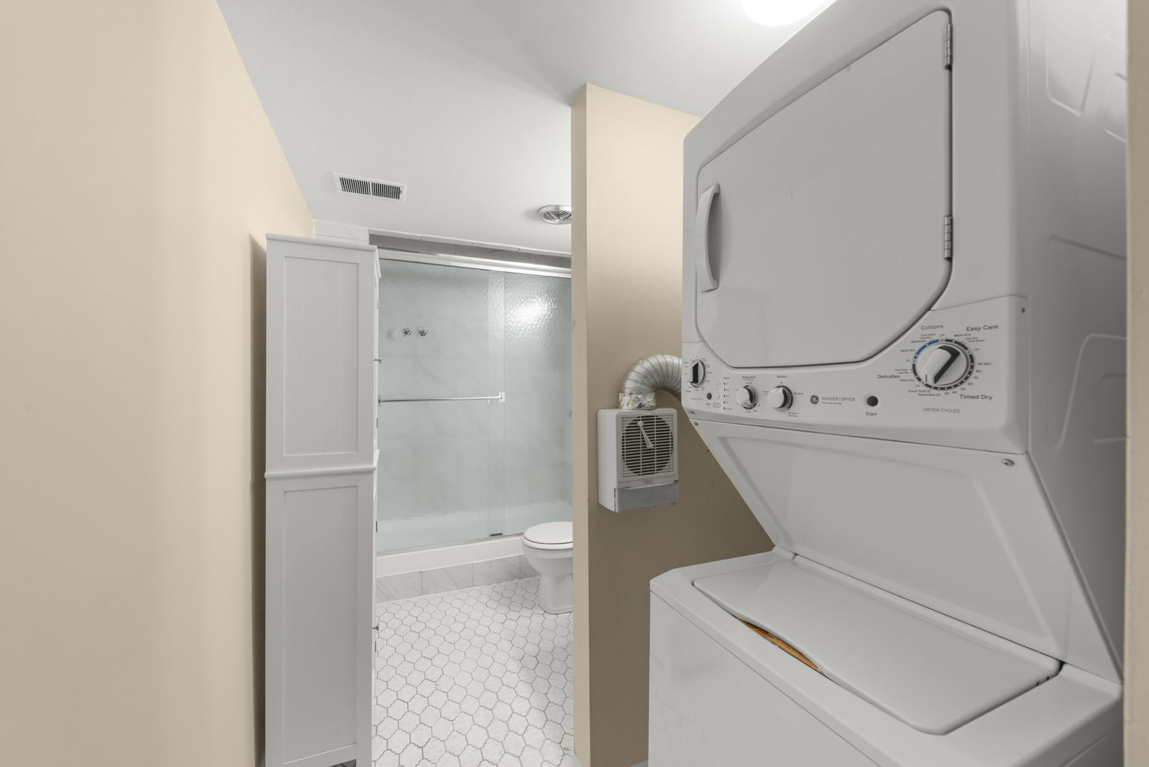 8000 WOODGLEN Lane #102, Downers Grove, IL 60516