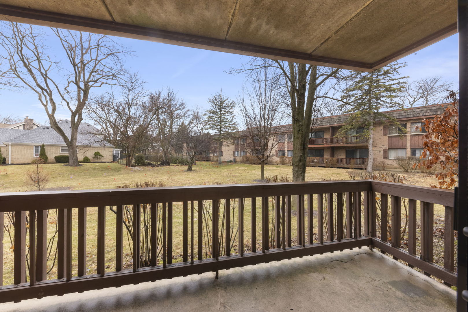 8000 WOODGLEN Lane #102, Downers Grove, IL 60516