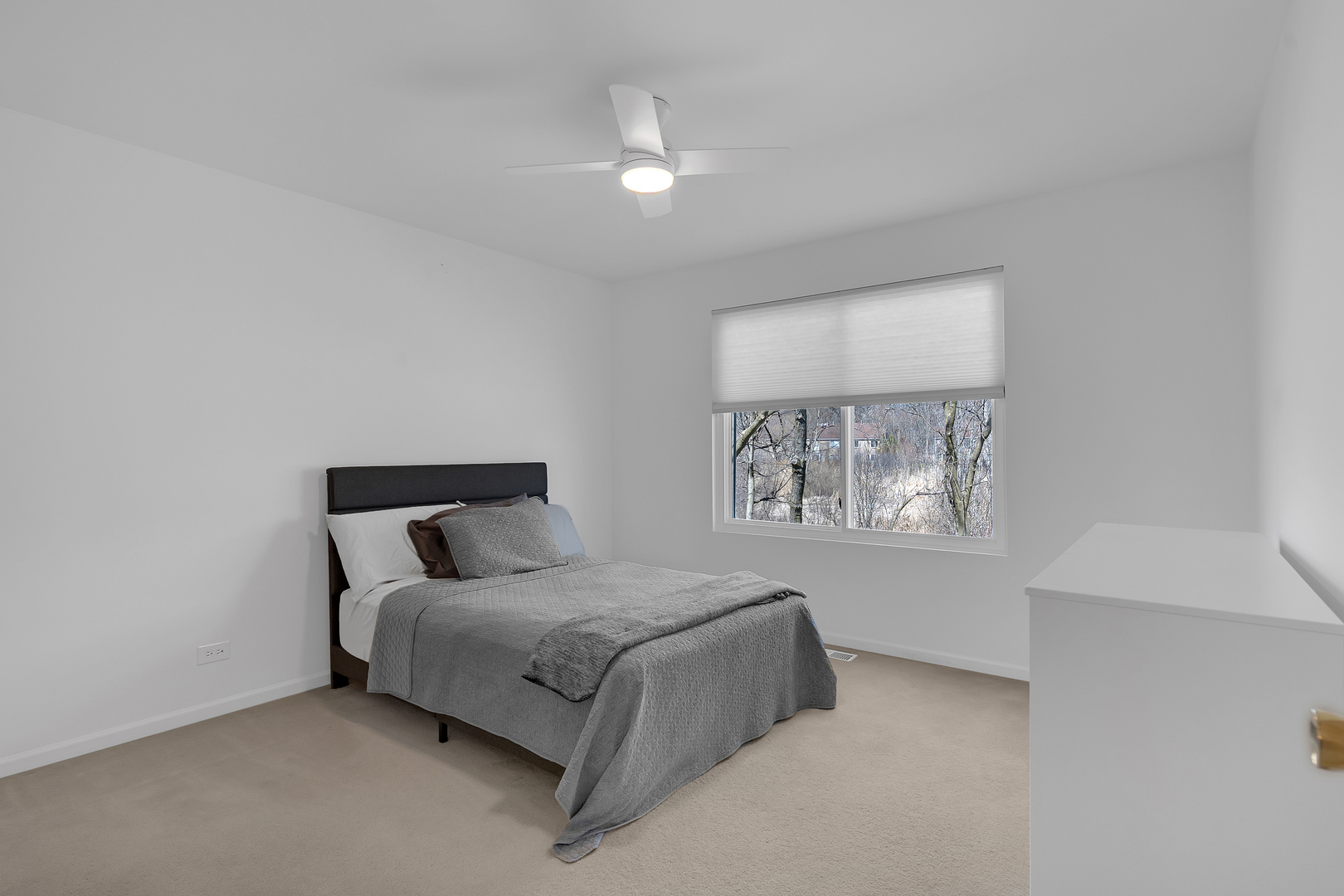 377 Locksley Drive, Streamwood, IL 60107