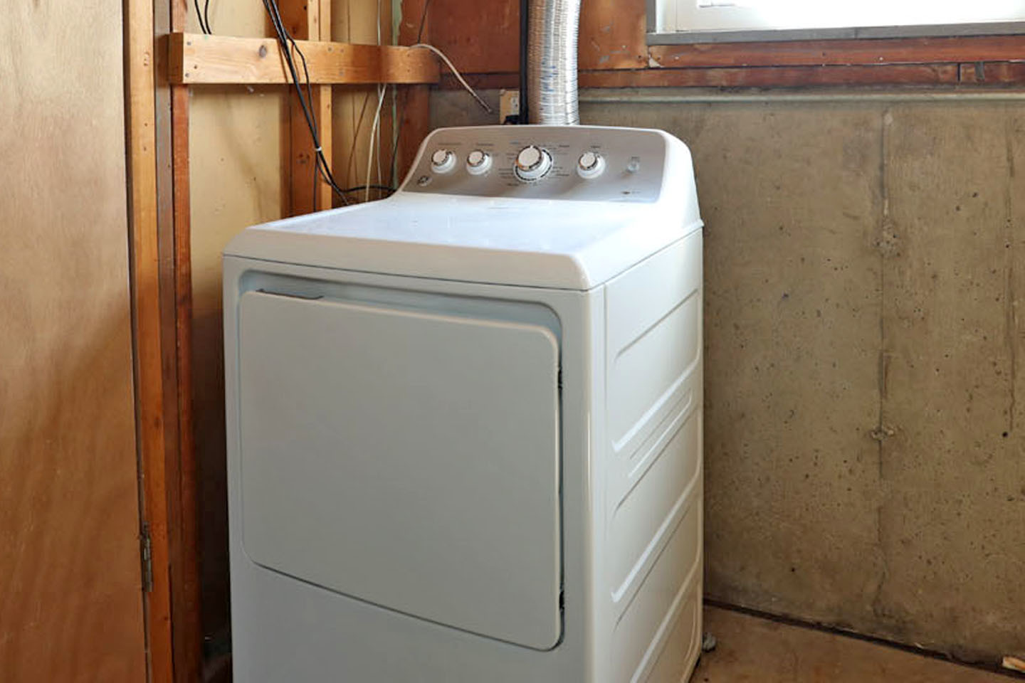 600 Flagstaff Lane, Hoffman Estates, IL 60169