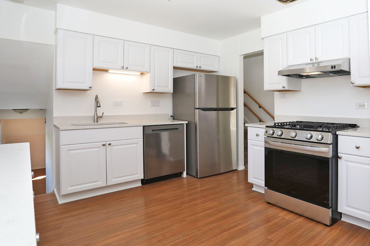 600 Flagstaff Lane, Hoffman Estates, IL 60169