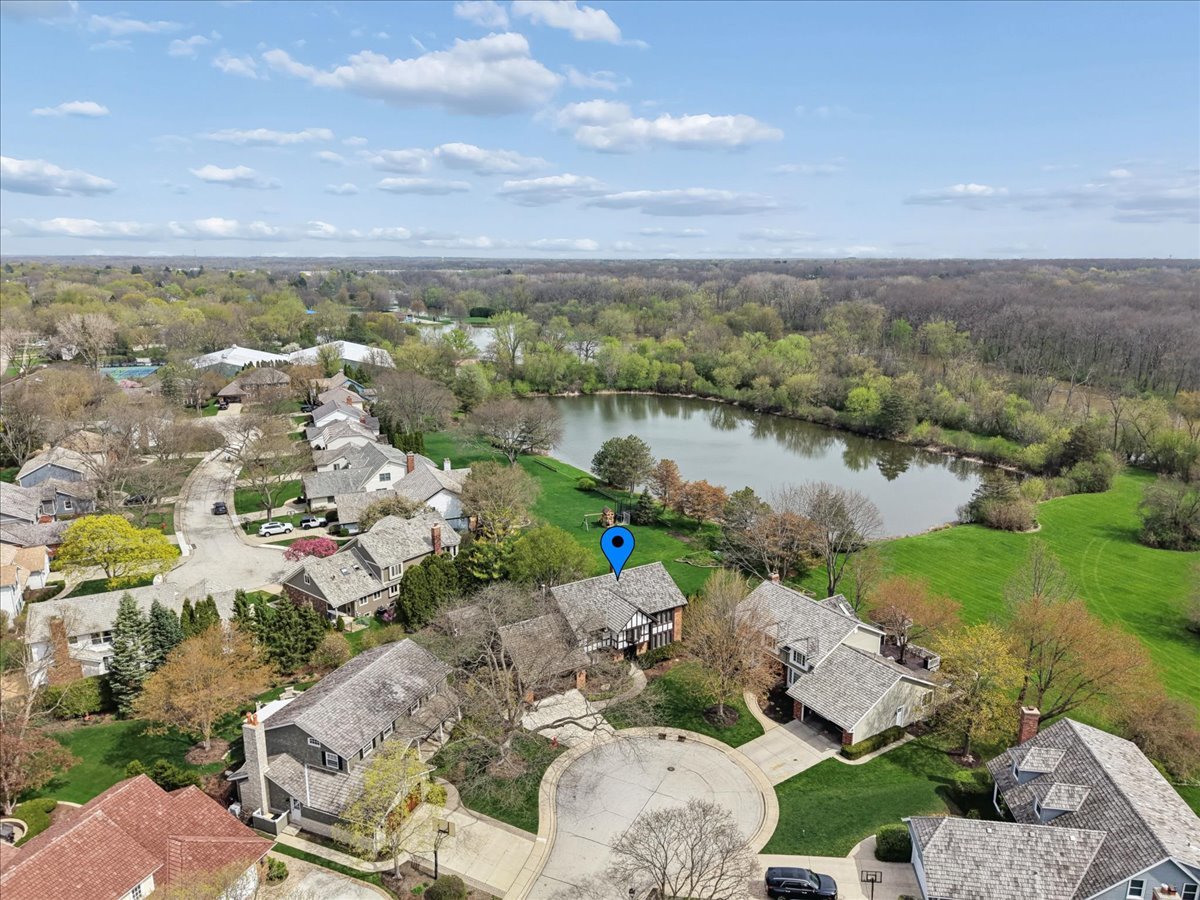 842 Furlong Drive, Libertyville, IL 60048