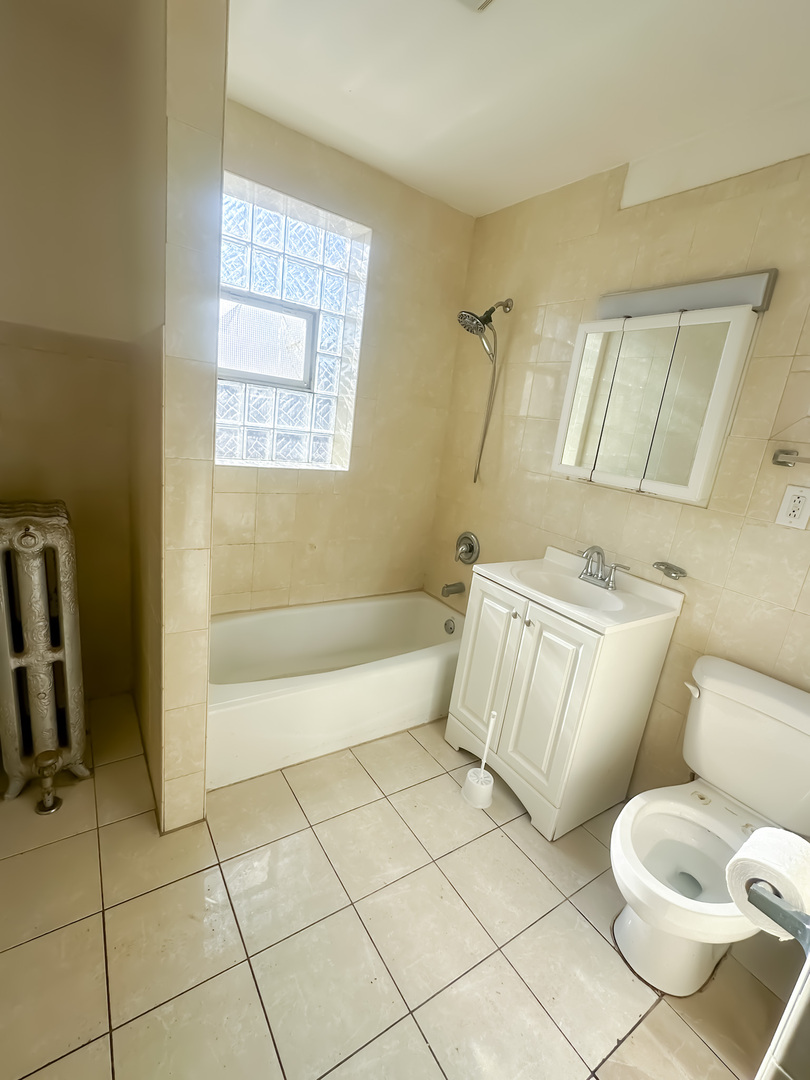 8004 S May Street, Chicago, IL 60620