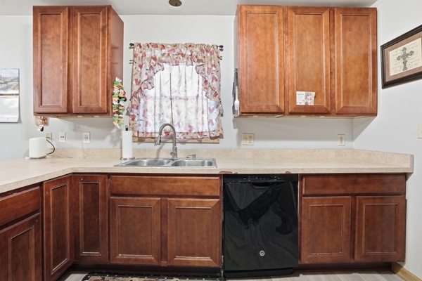 421 Nobes Avenue, Lockport, IL 60441