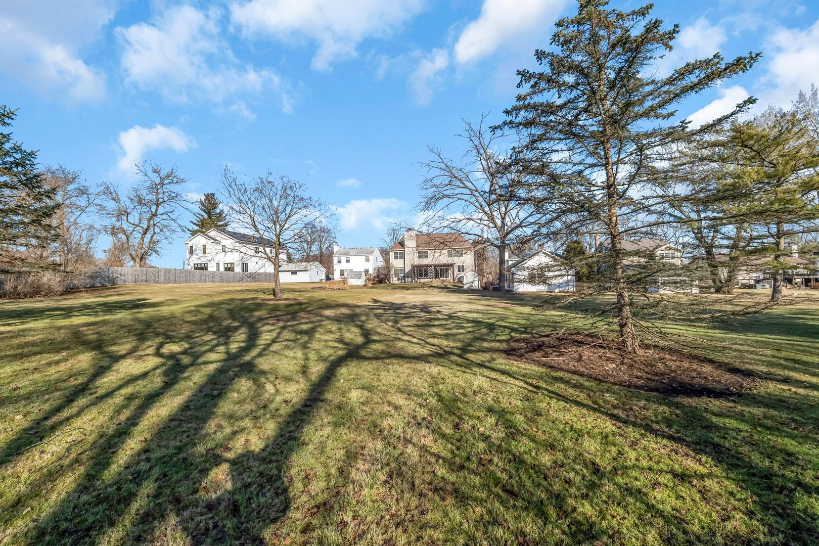 141 Walnut Street, Libertyville, IL 60048