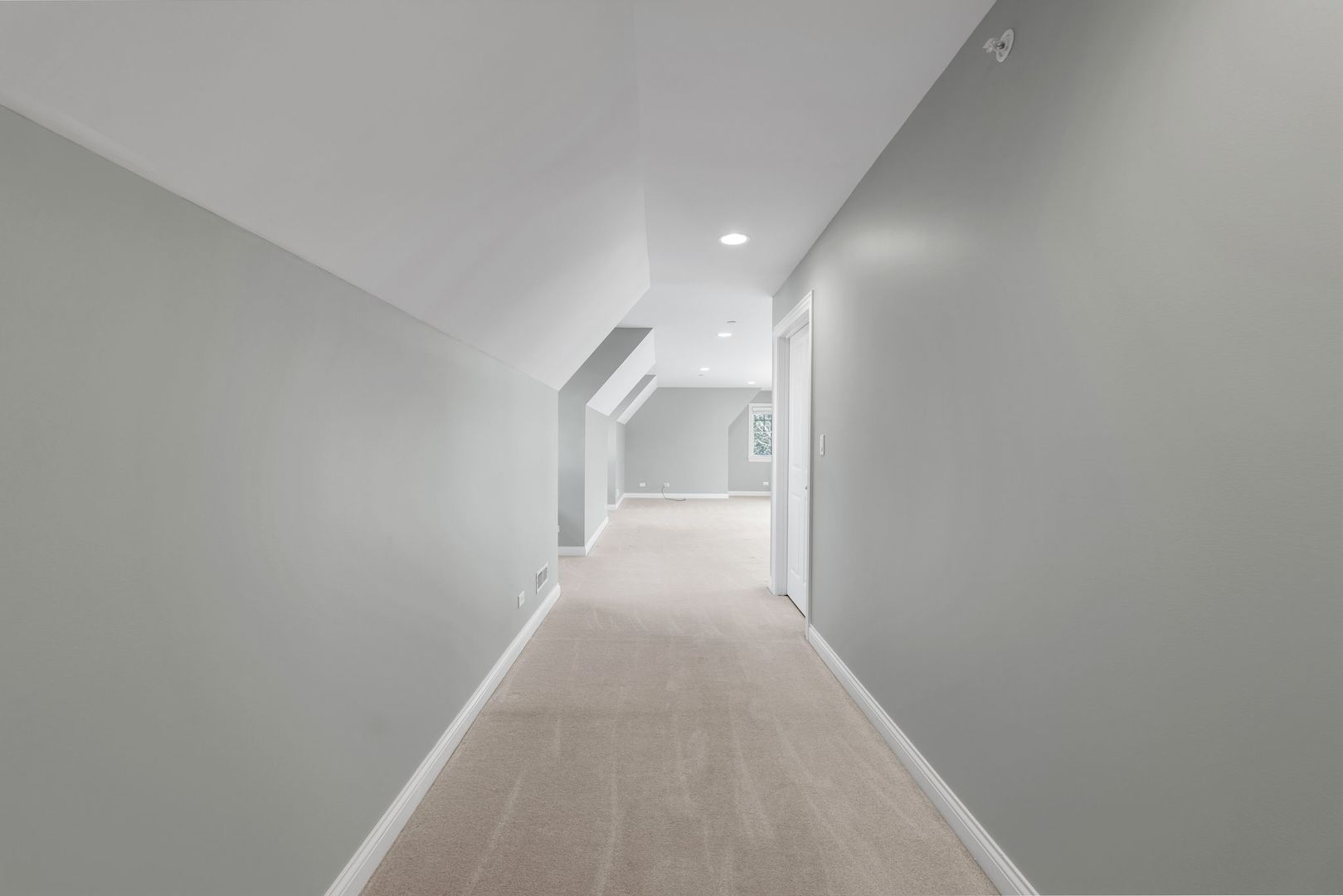 141 Walnut Street, Libertyville, IL 60048