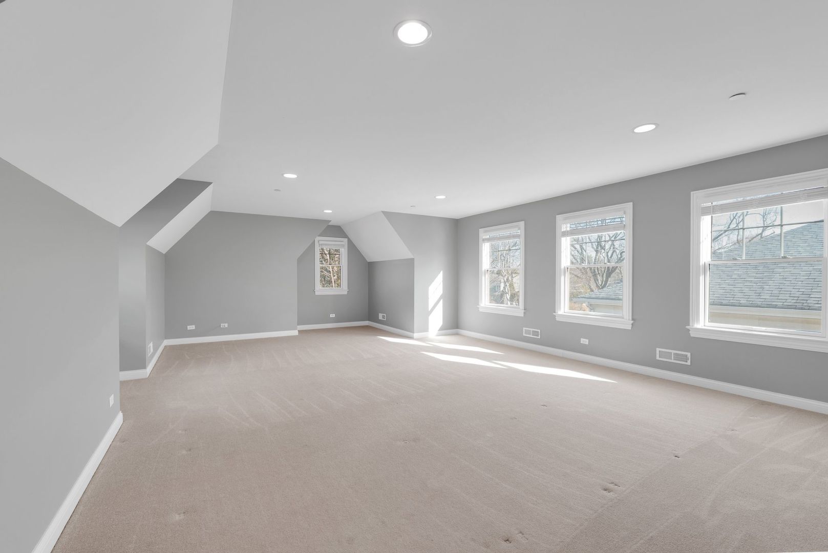 141 Walnut Street, Libertyville, IL 60048