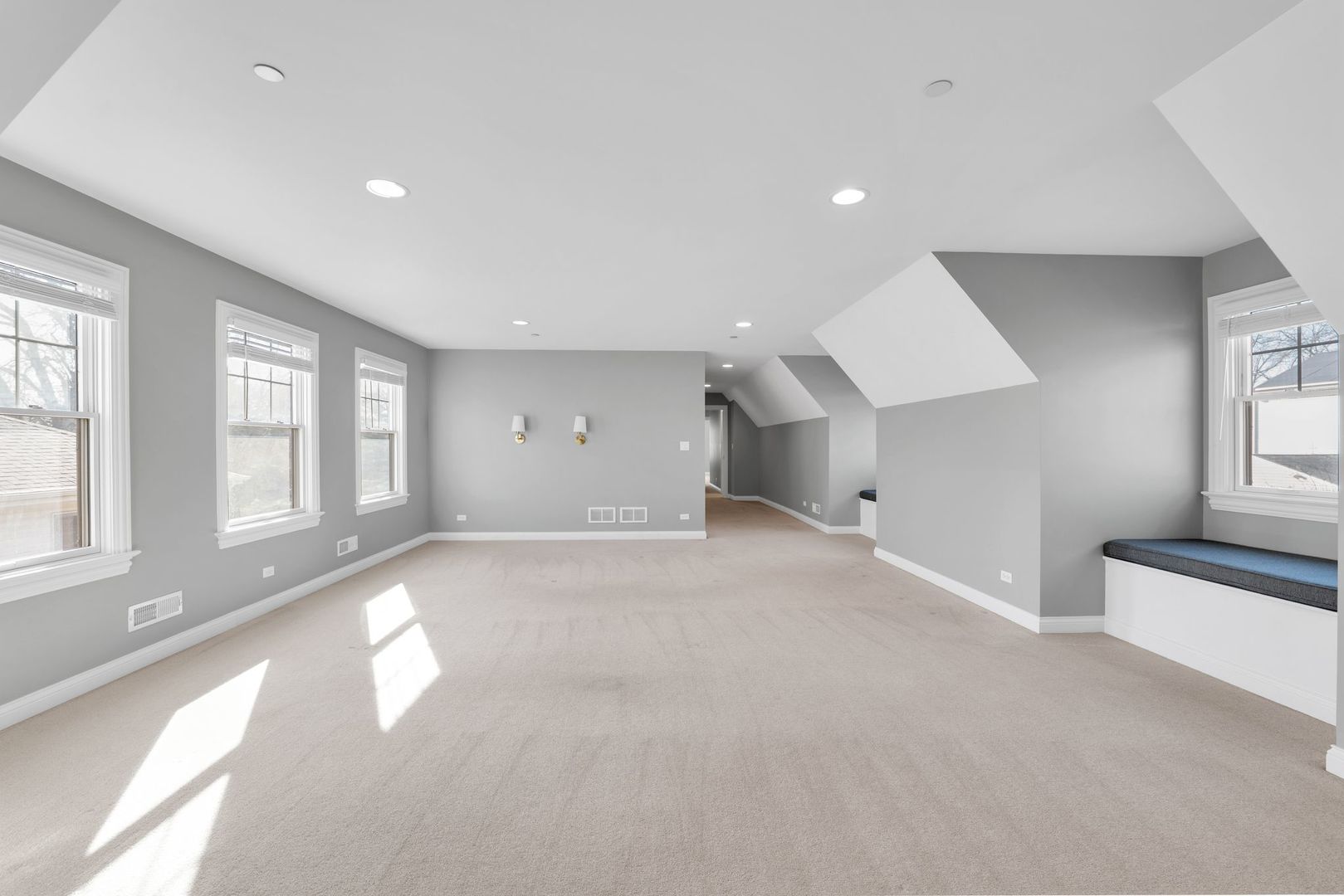 141 Walnut Street, Libertyville, IL 60048