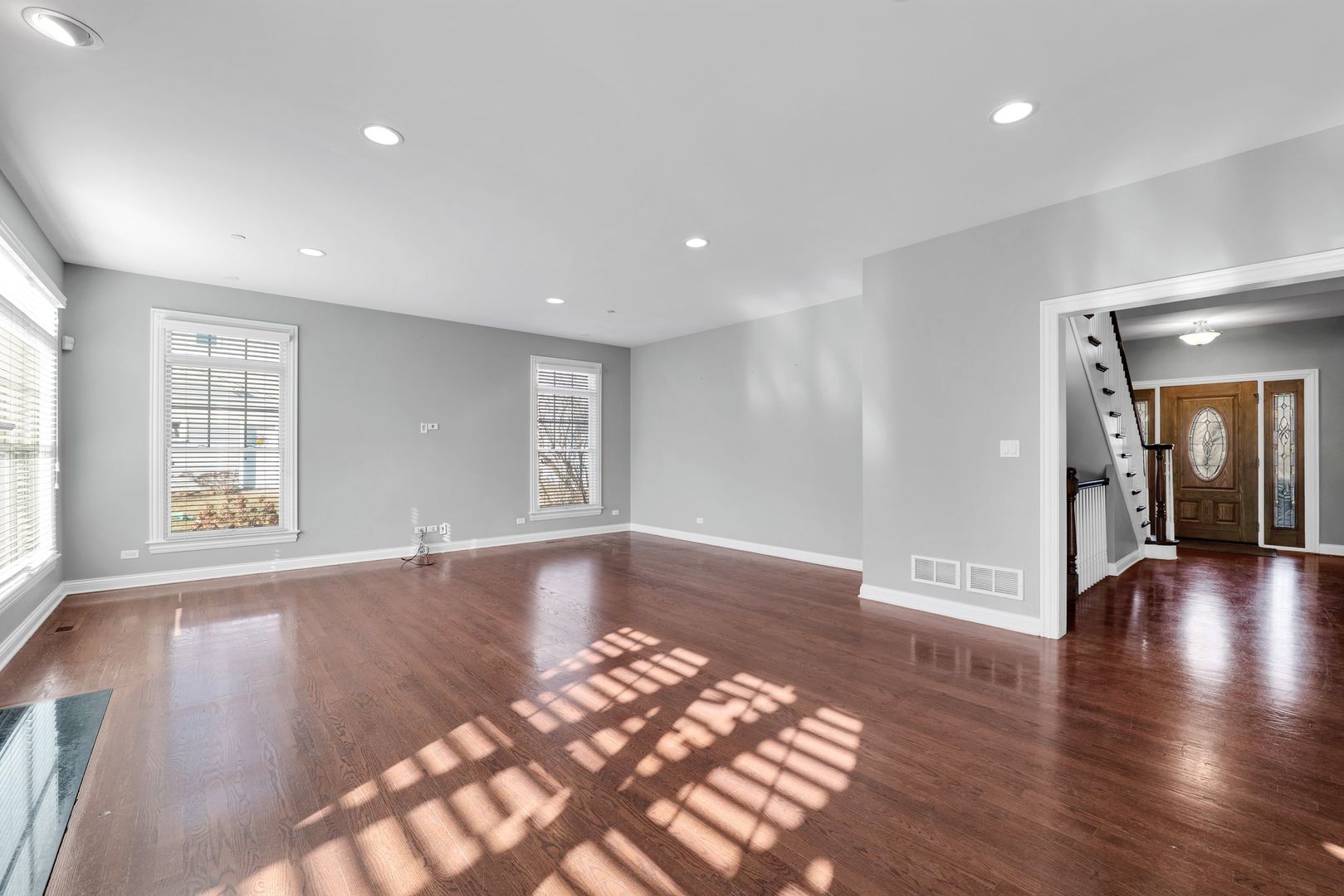 141 Walnut Street, Libertyville, IL 60048