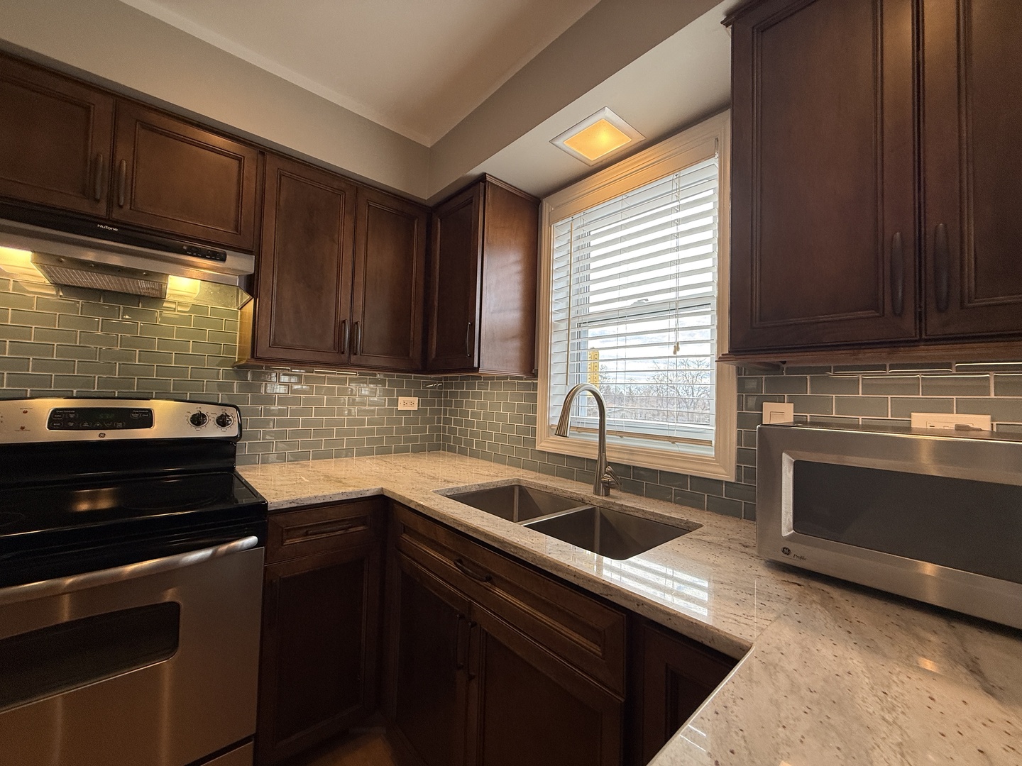 6830 W Lode Drive #3A, Worth, IL 60482