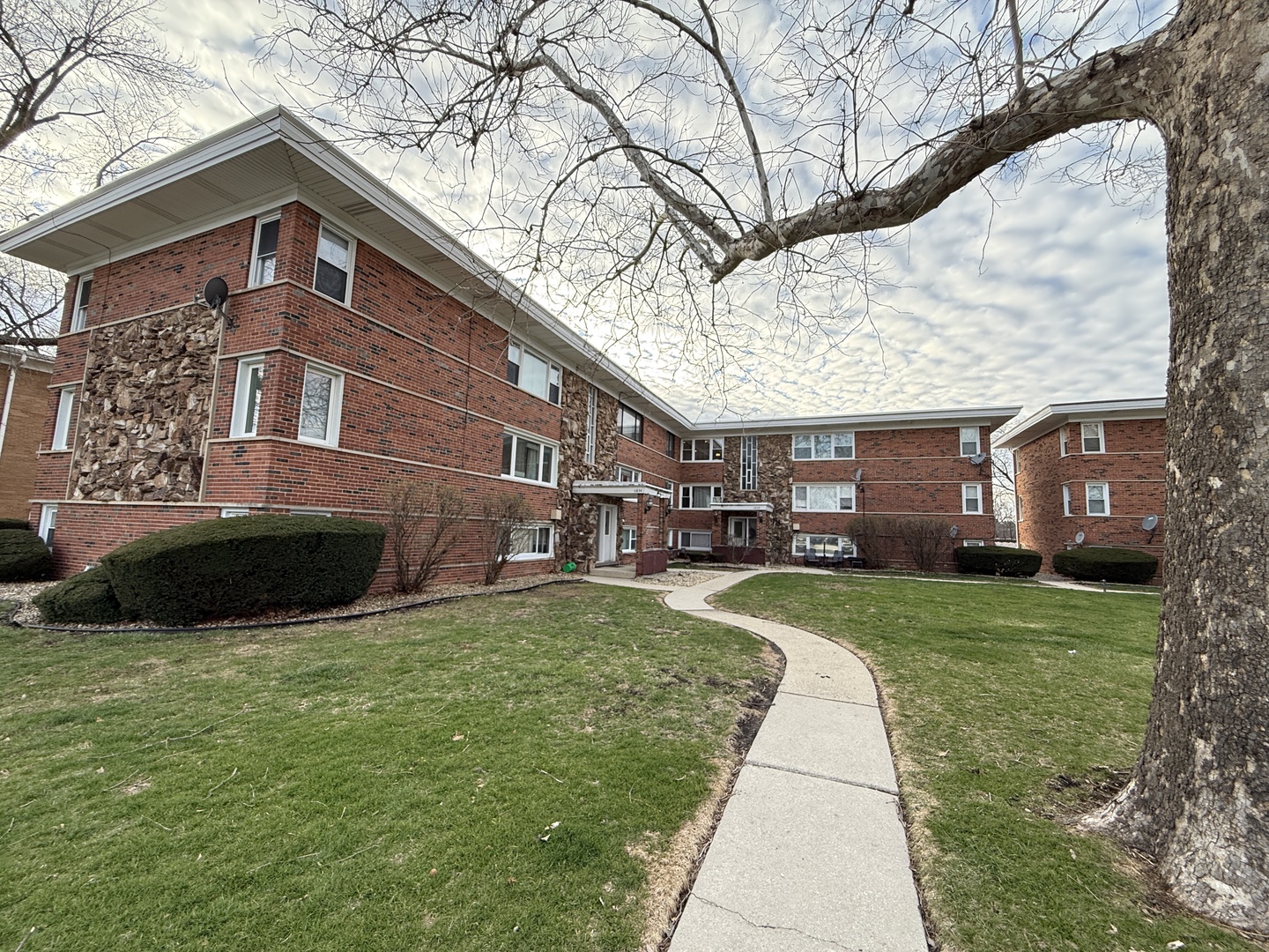 6830 W Lode Drive #3A, Worth, IL 60482
