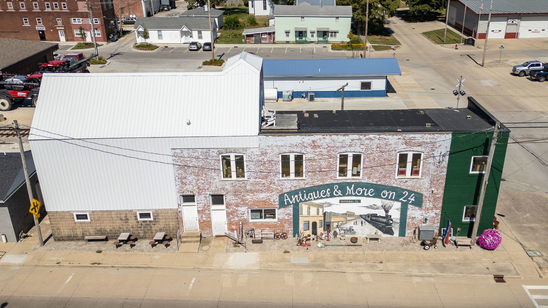 126 S Main Street, Gilman, IL 60938