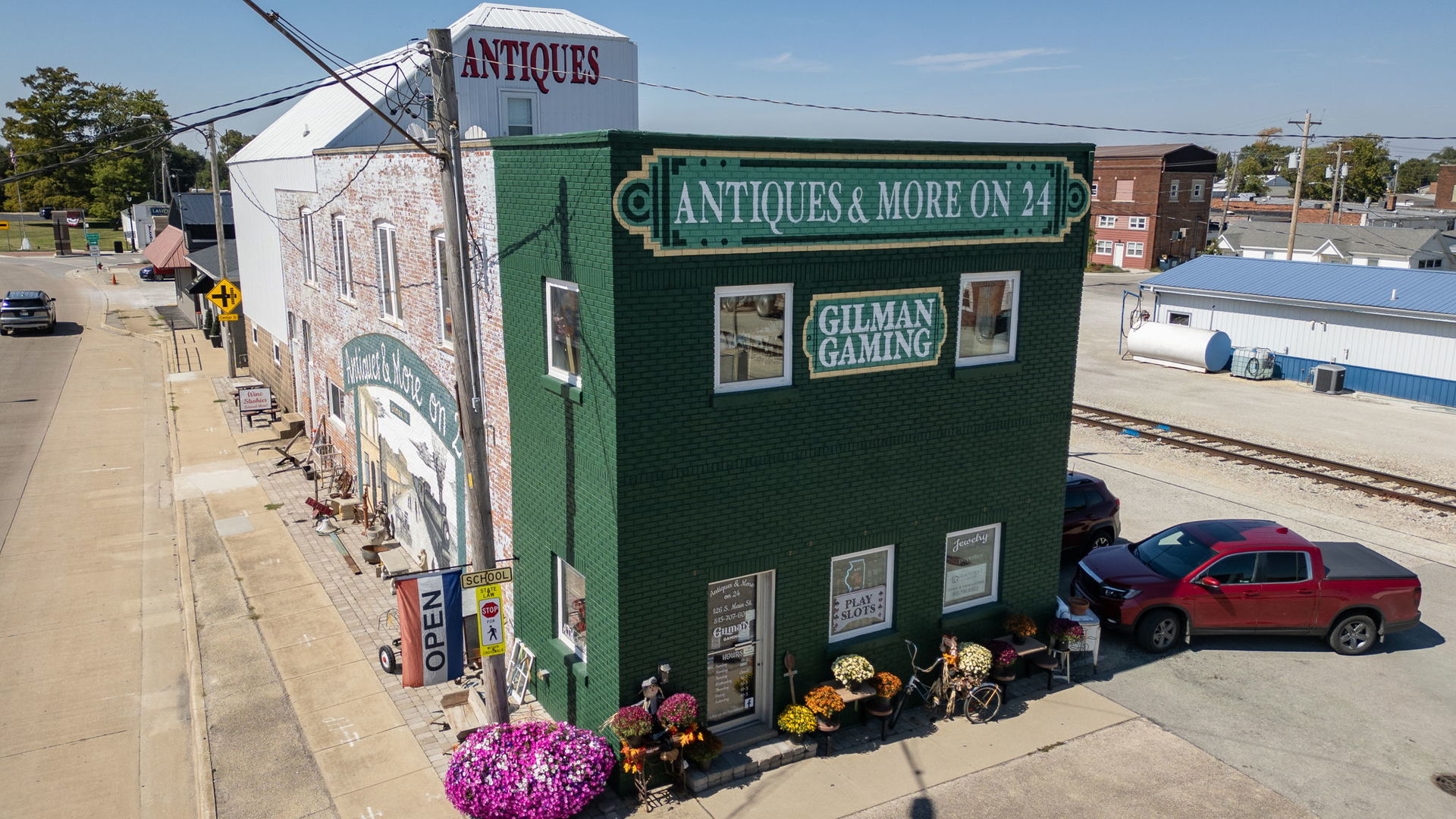 126 S Main Street, Gilman, IL 60938