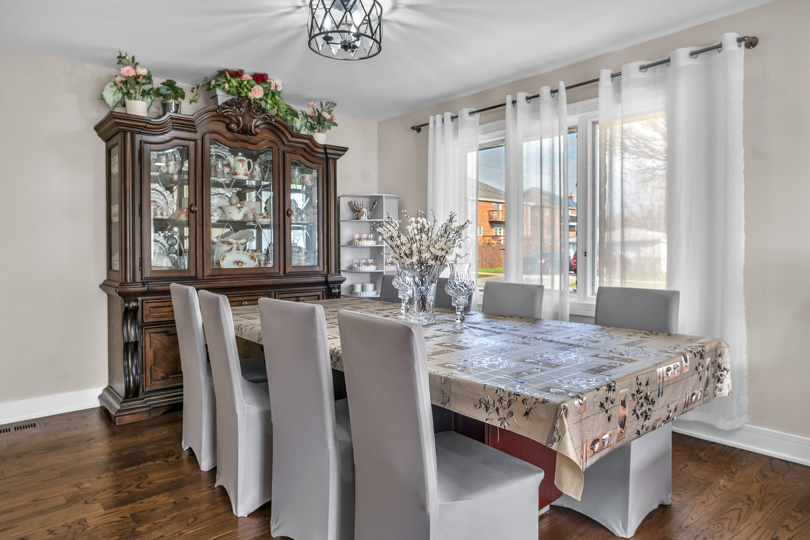 8100 Lorel Avenue, Burbank, IL 60459