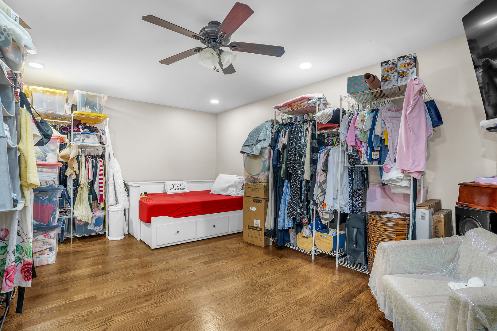 8100 Lorel Avenue, Burbank, IL 60459