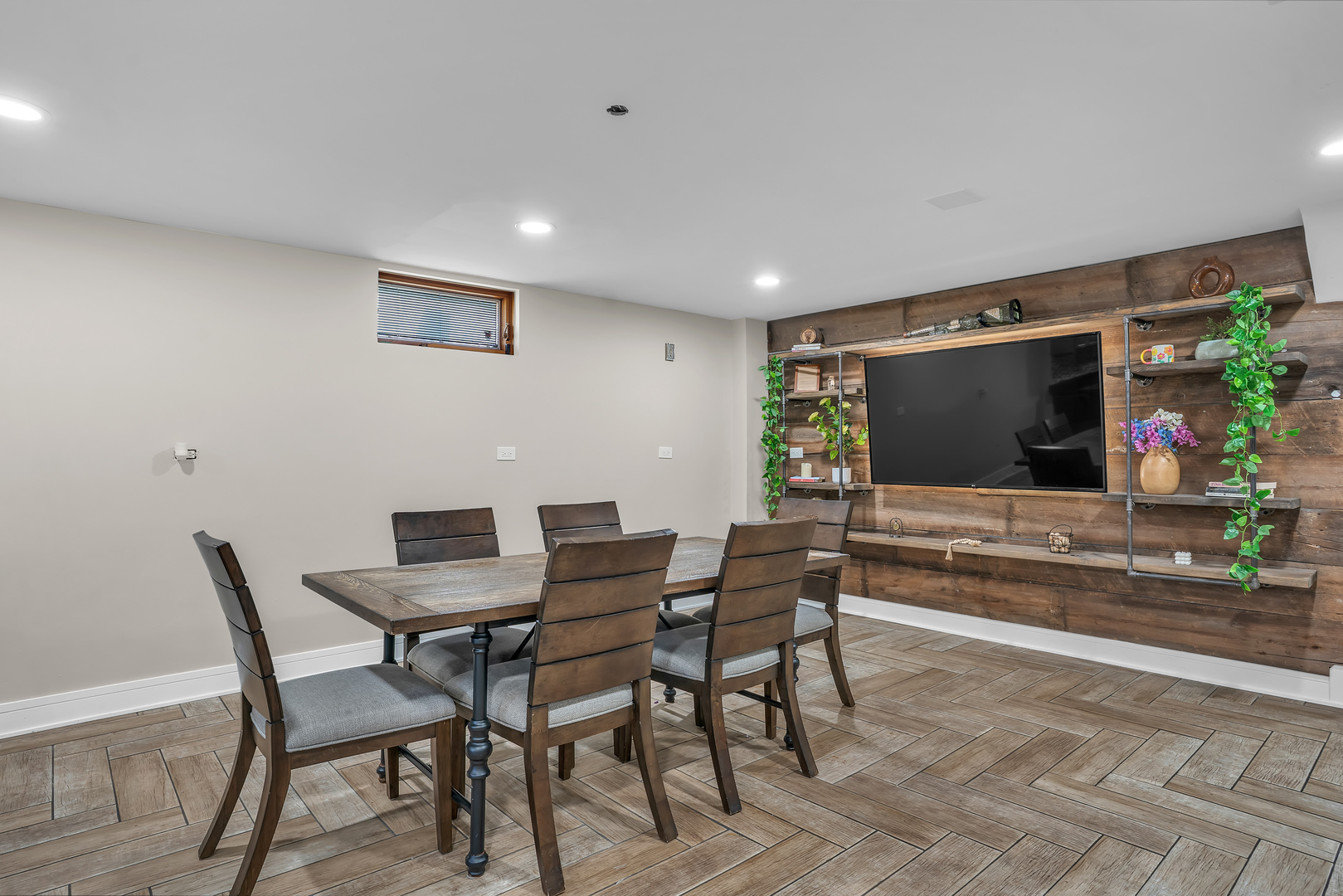 8100 Lorel Avenue, Burbank, IL 60459