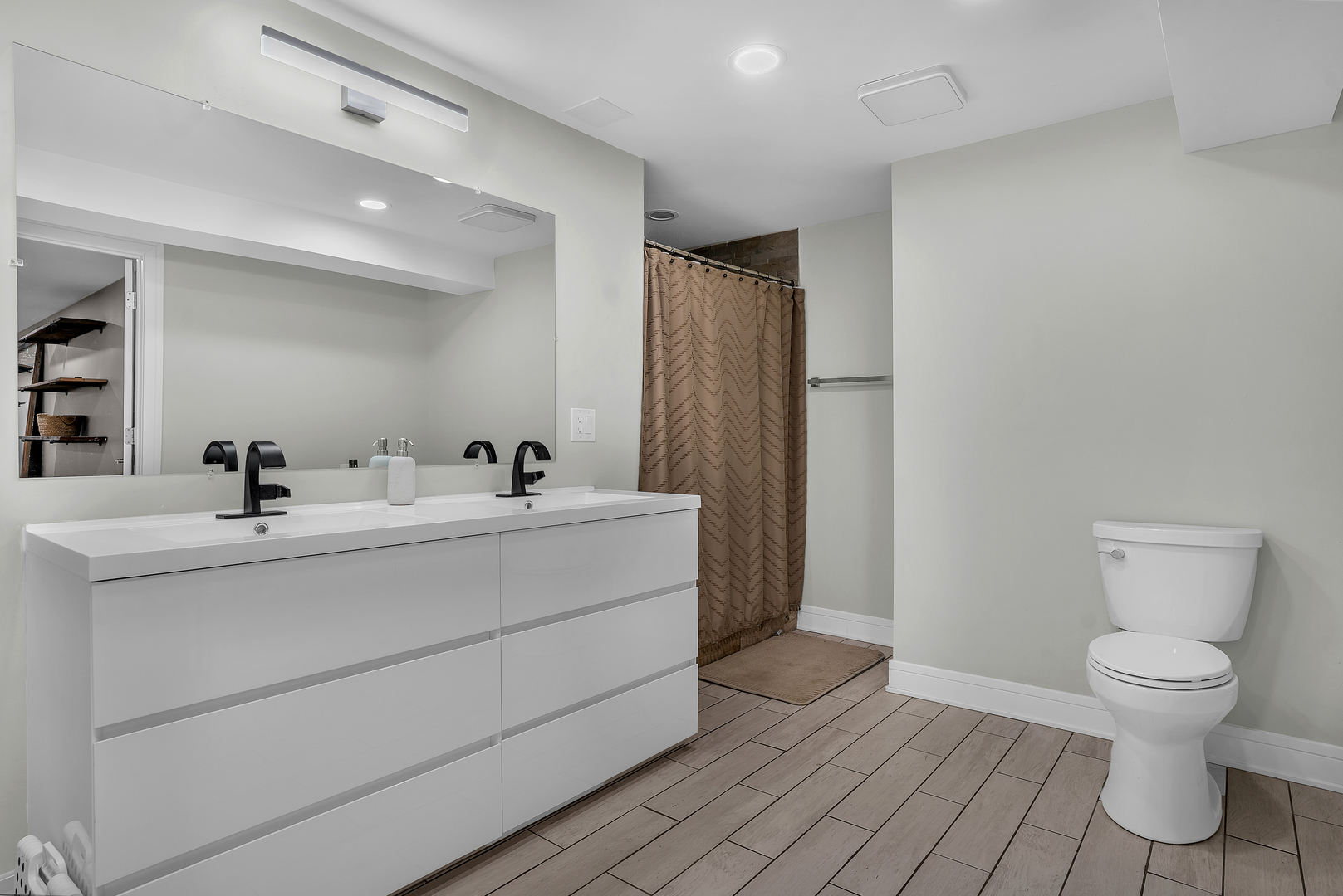 8100 Lorel Avenue, Burbank, IL 60459