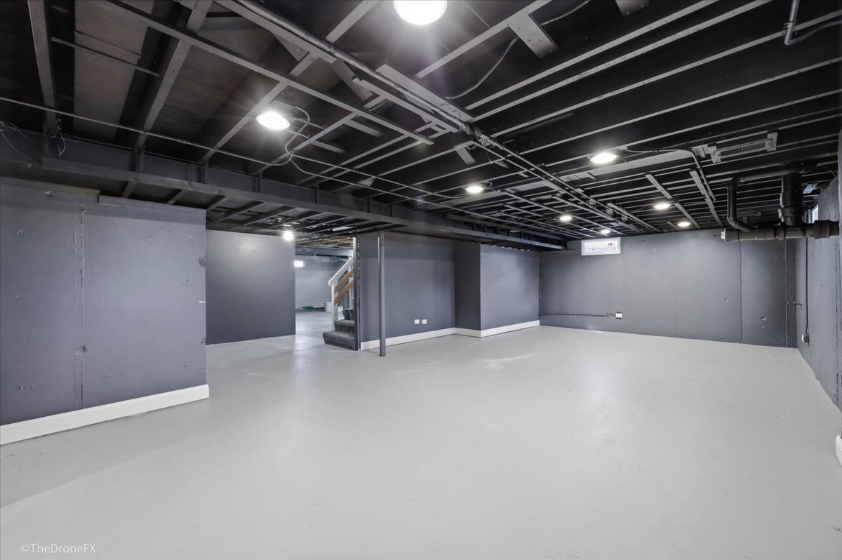 1519 Foothill Drive, Wheaton, IL 60189