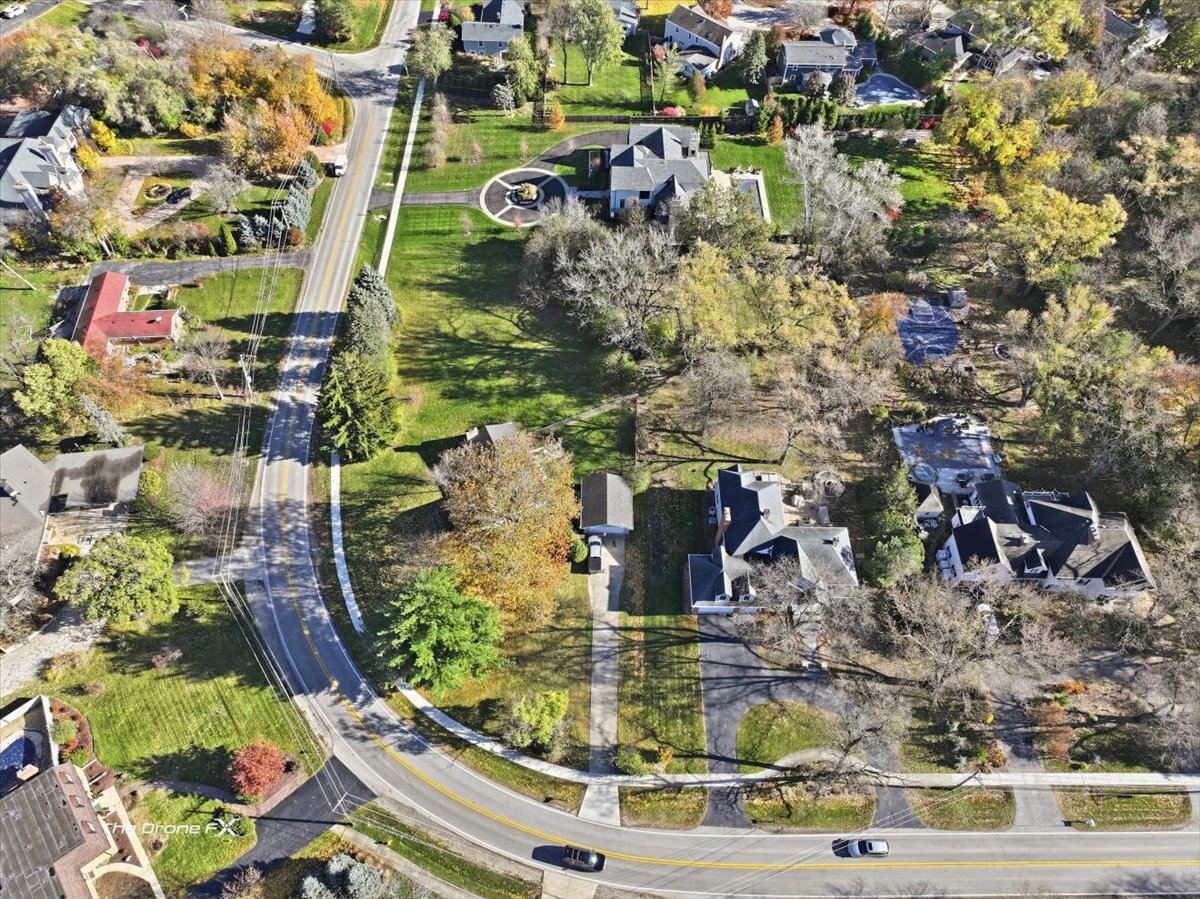 1519 Foothill Drive, Wheaton, IL 60189