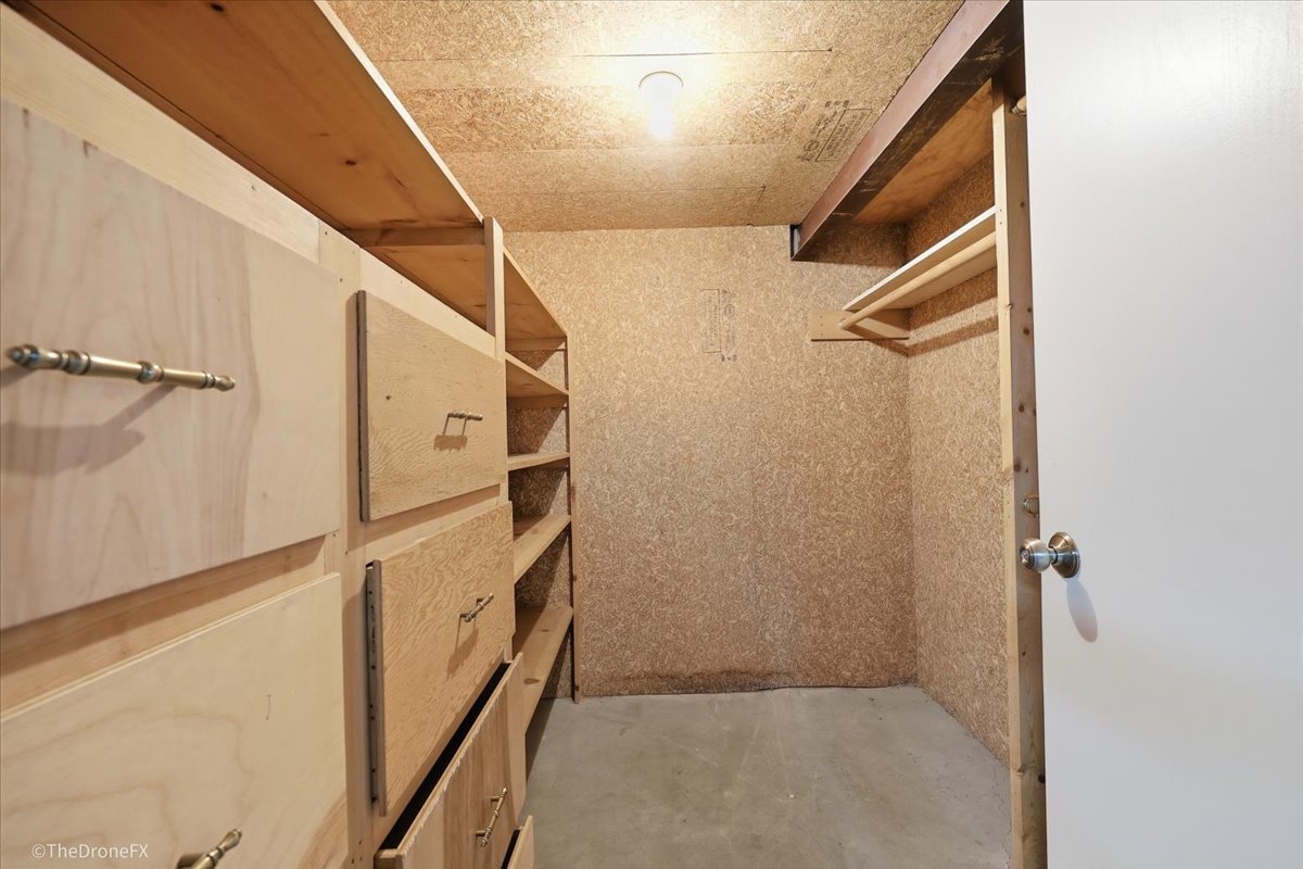 1519 Foothill Drive, Wheaton, IL 60189