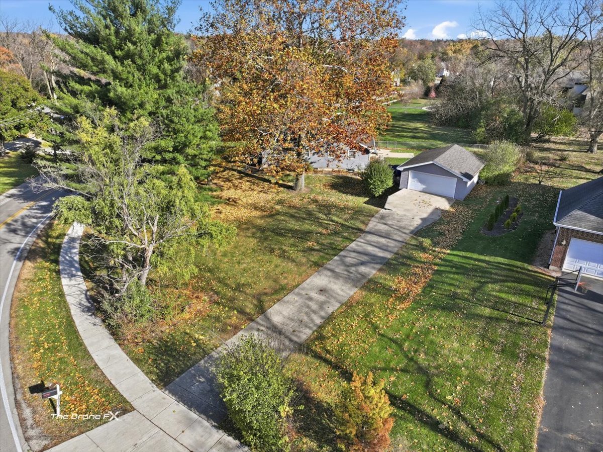 1519 Foothill Drive, Wheaton, IL 60189