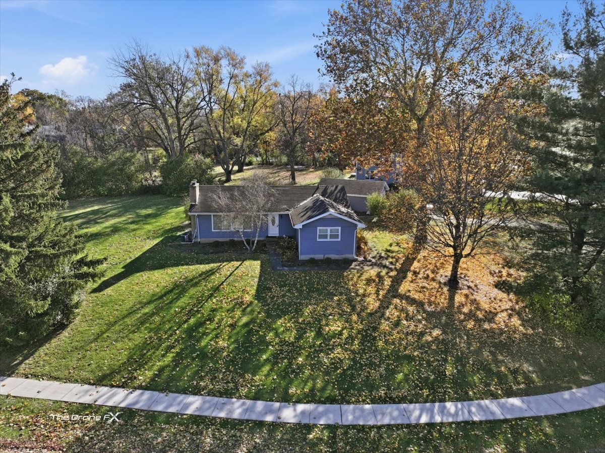 1519 Foothill Drive, Wheaton, IL 60189