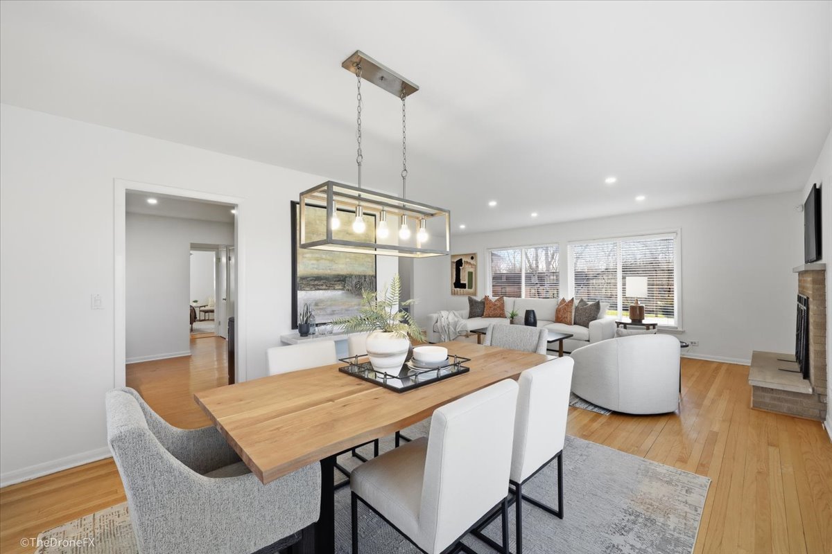 1519 Foothill Drive, Wheaton, IL 60189