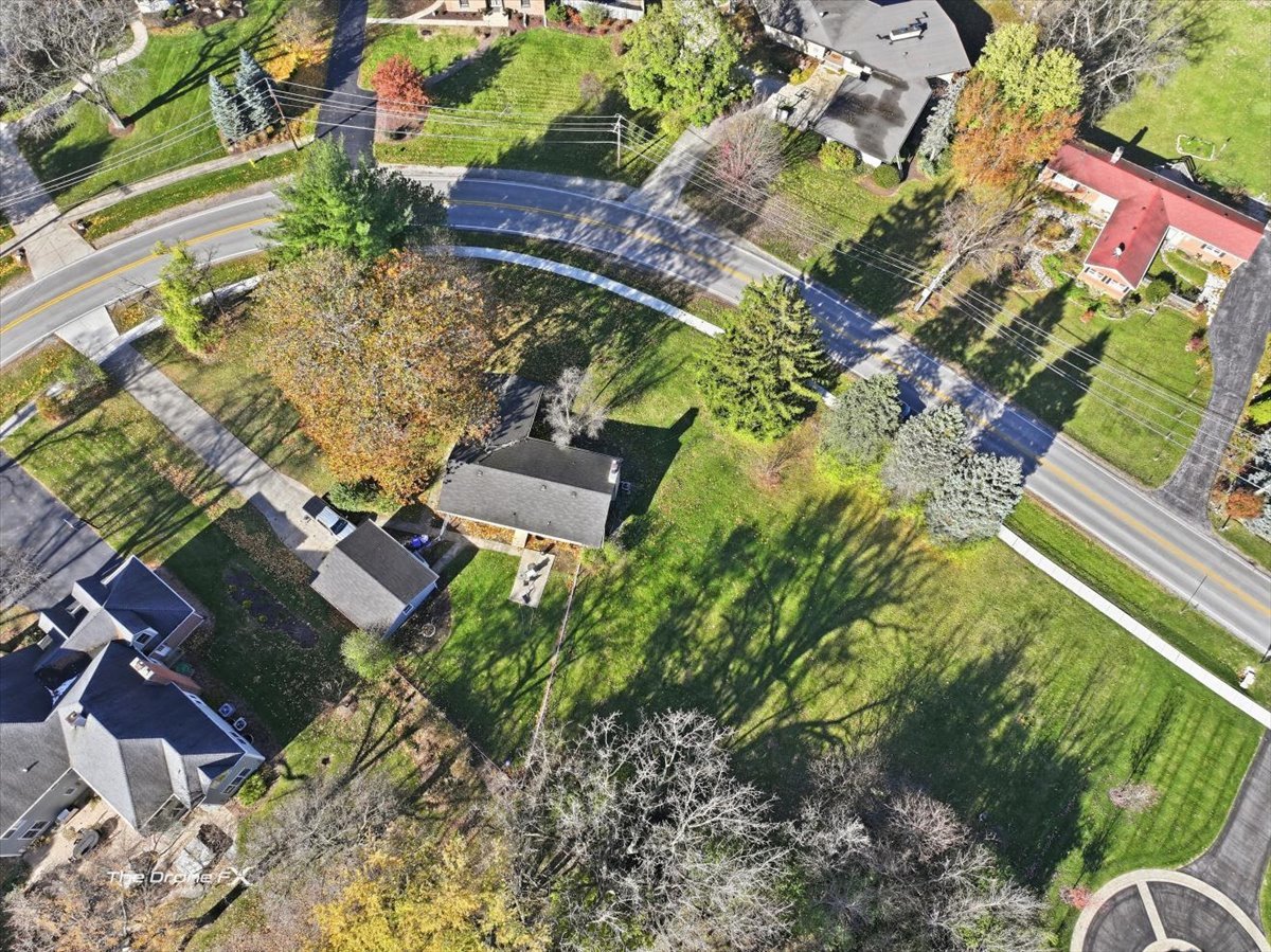 1519 Foothill Drive, Wheaton, IL 60189