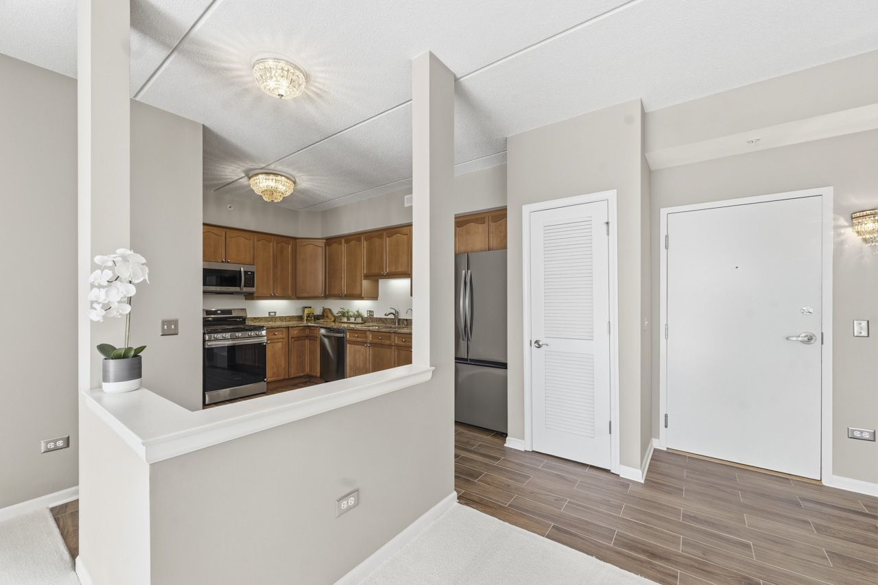 455 W Wood Street #405, Palatine, IL 60067