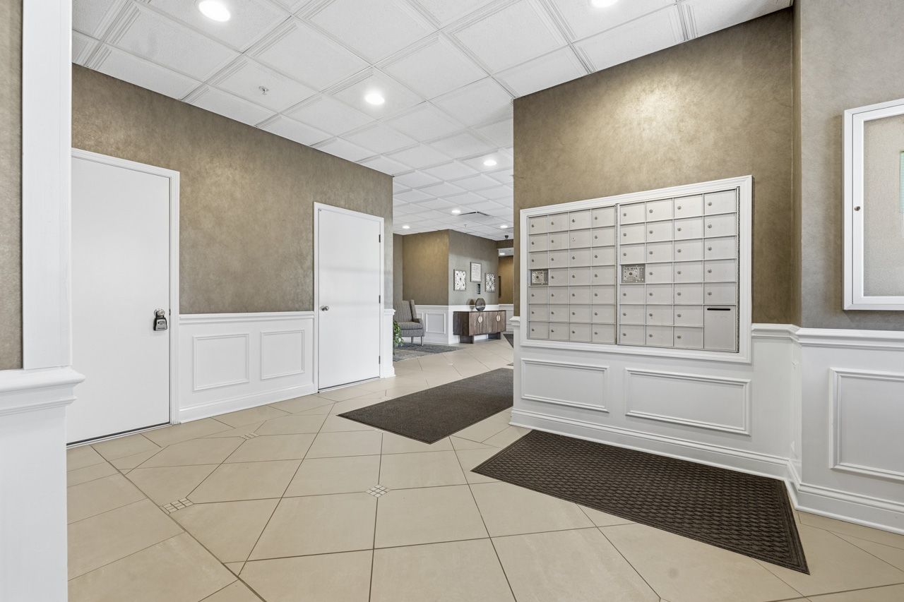 455 W Wood Street #405, Palatine, IL 60067