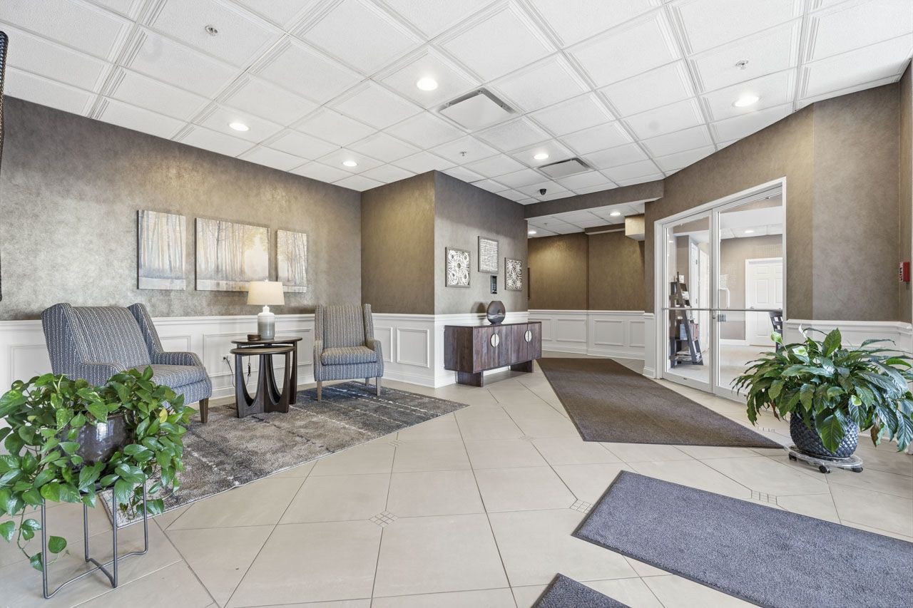 455 W Wood Street #405, Palatine, IL 60067