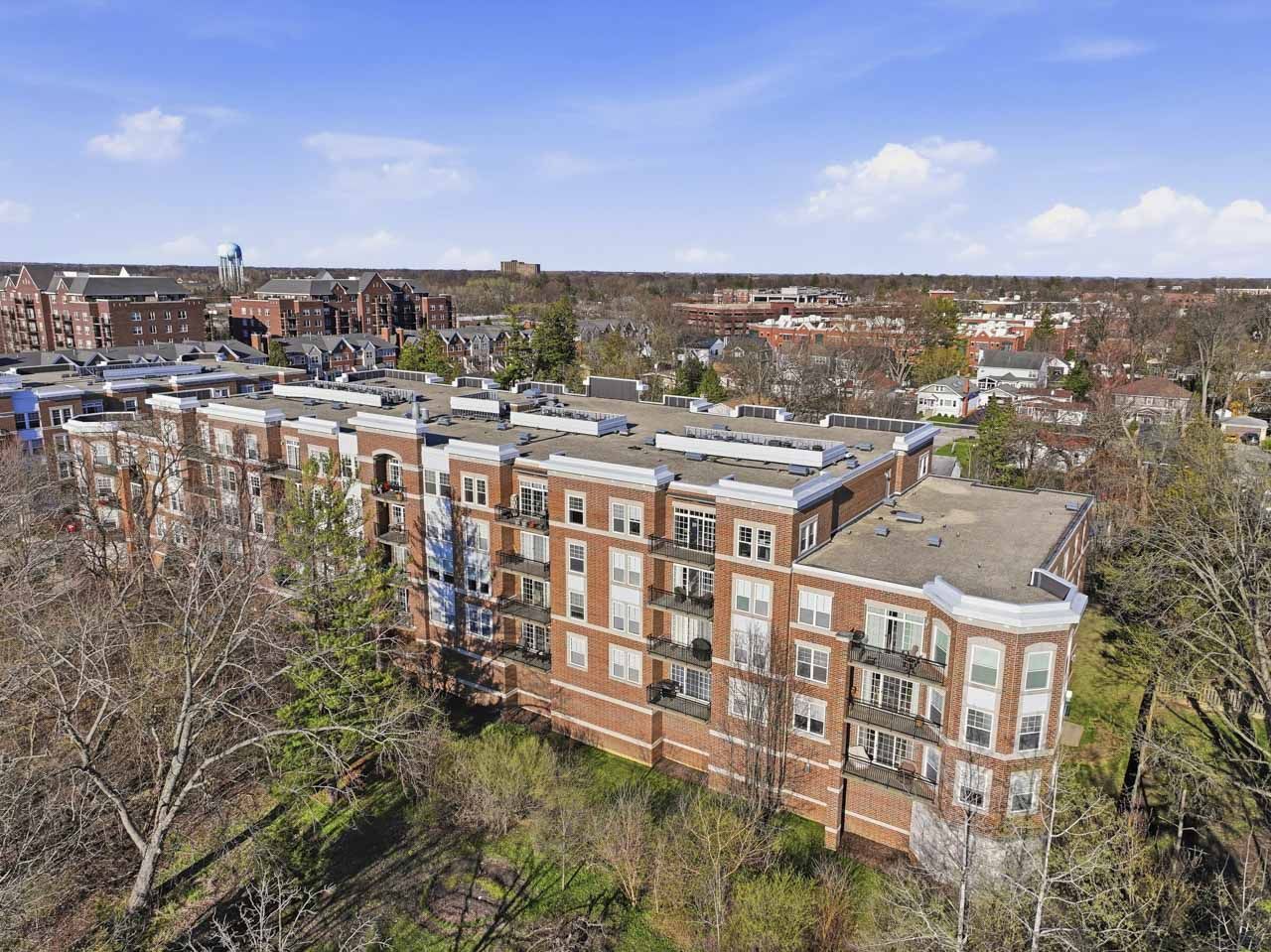 455 W Wood Street #405, Palatine, IL 60067