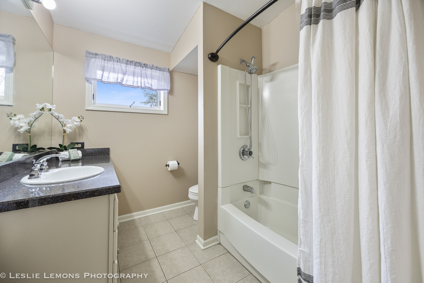 221 69th Street, Darien, IL 60561