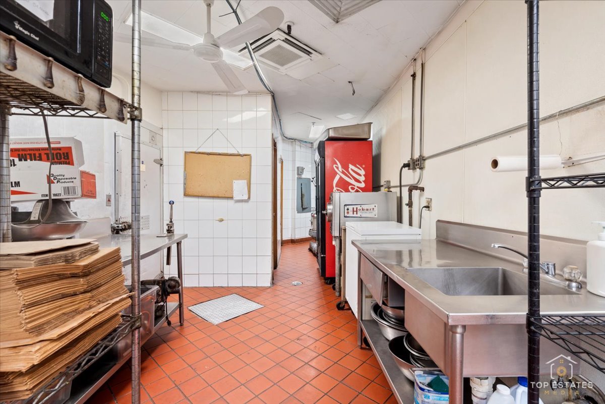 320 N 2nd Street, St. Charles, IL 60174