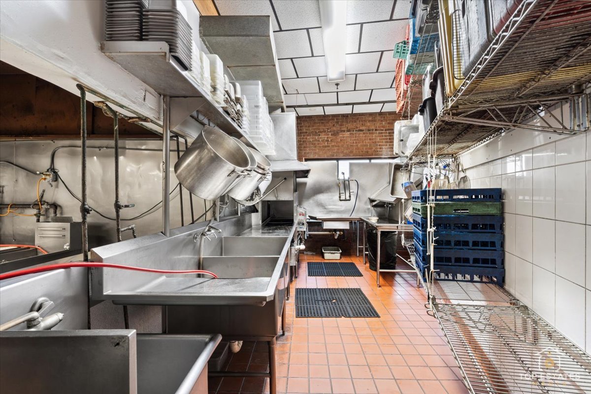 320 N 2nd Street, St. Charles, IL 60174