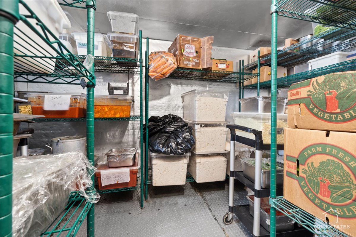 320 N 2nd Street, St. Charles, IL 60174