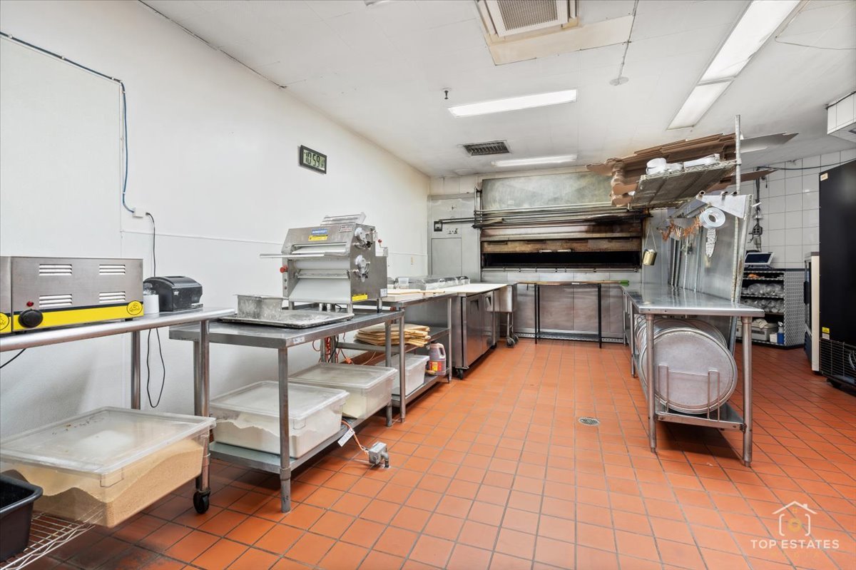 320 N 2nd Street, St. Charles, IL 60174