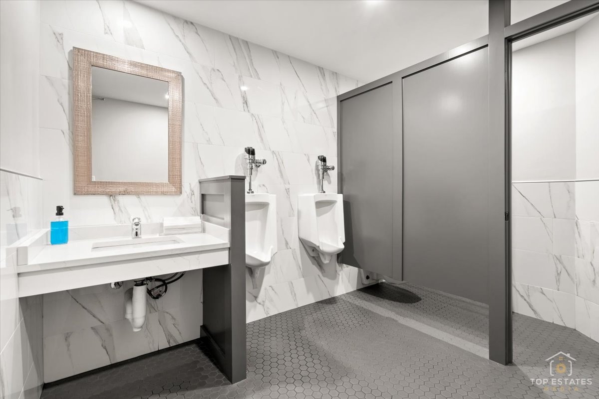 320 N 2nd Street, St. Charles, IL 60174