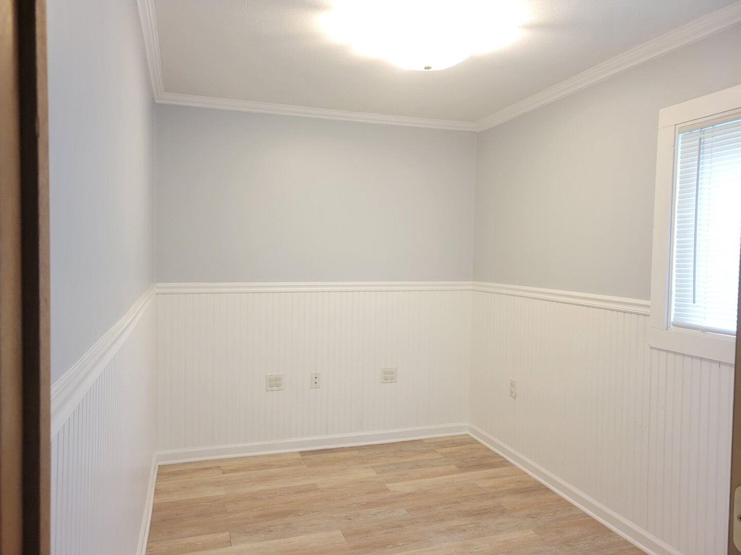 52 N Glenwood Avenue, Glenwood, IL 60425