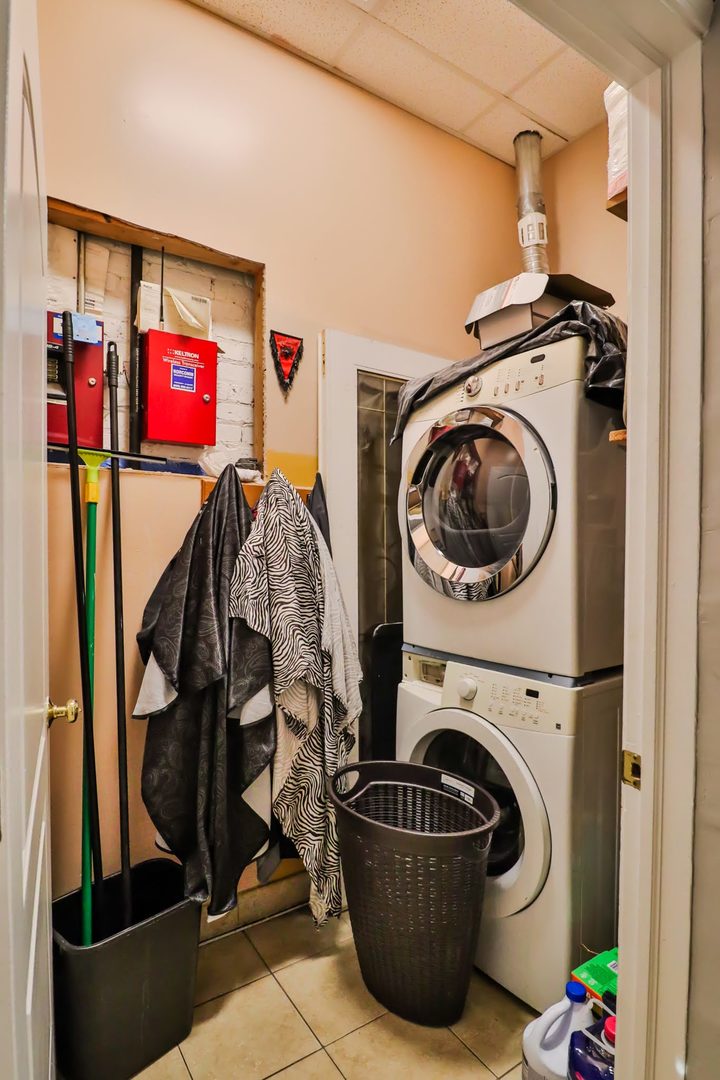 1544 N Mannheim Road, Stone Park, IL 60165