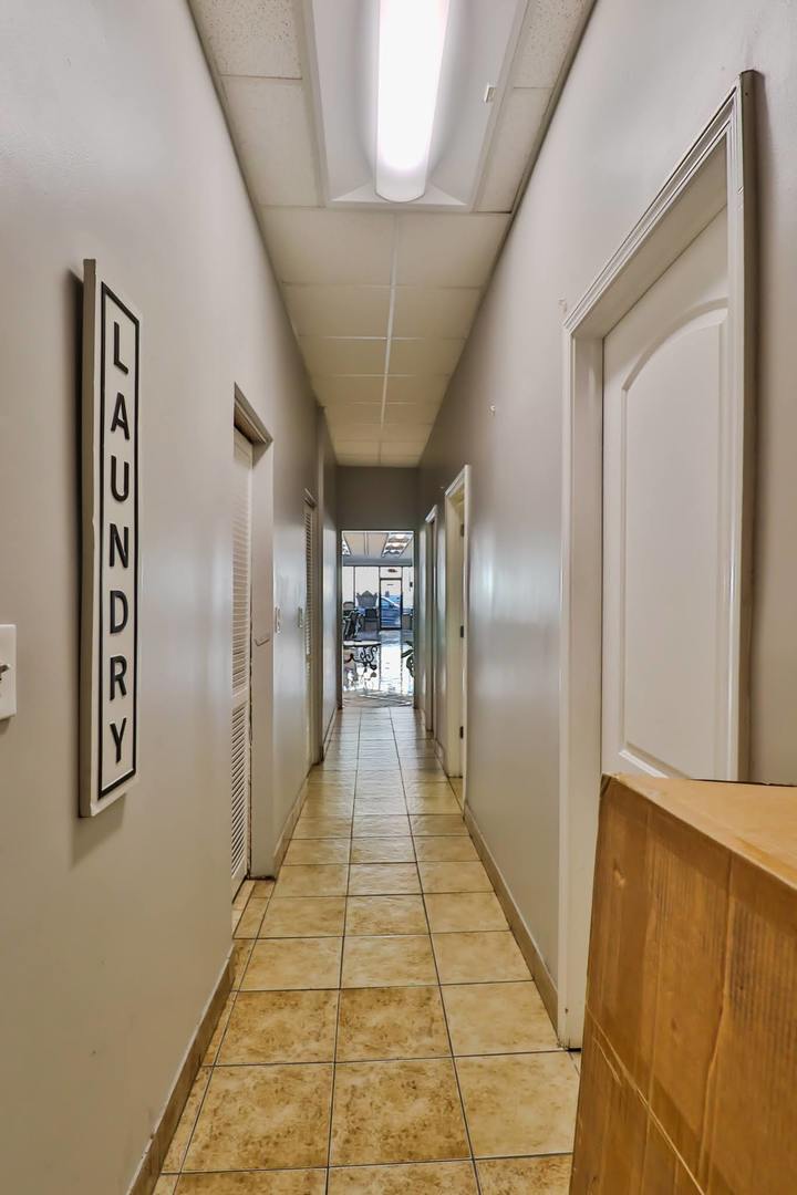 1544 N Mannheim Road, Stone Park, IL 60165