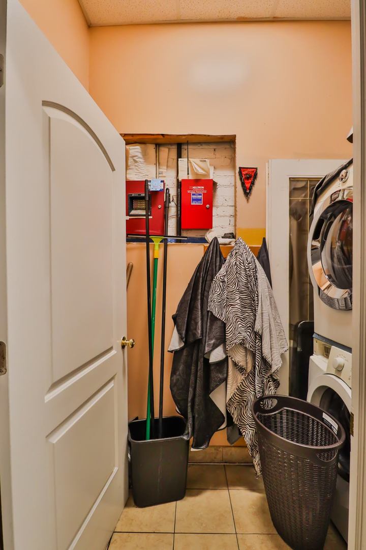 1544 N Mannheim Road, Stone Park, IL 60165