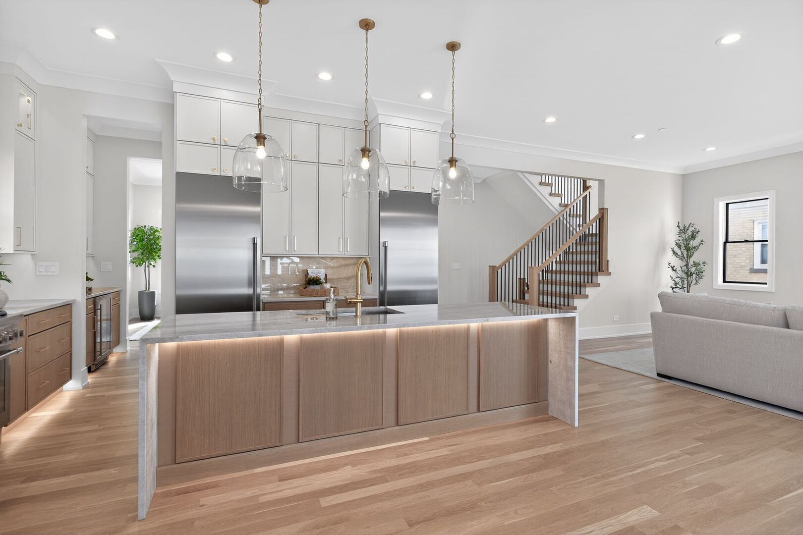 1414 S Prospect Avenue, Park Ridge, IL 60068