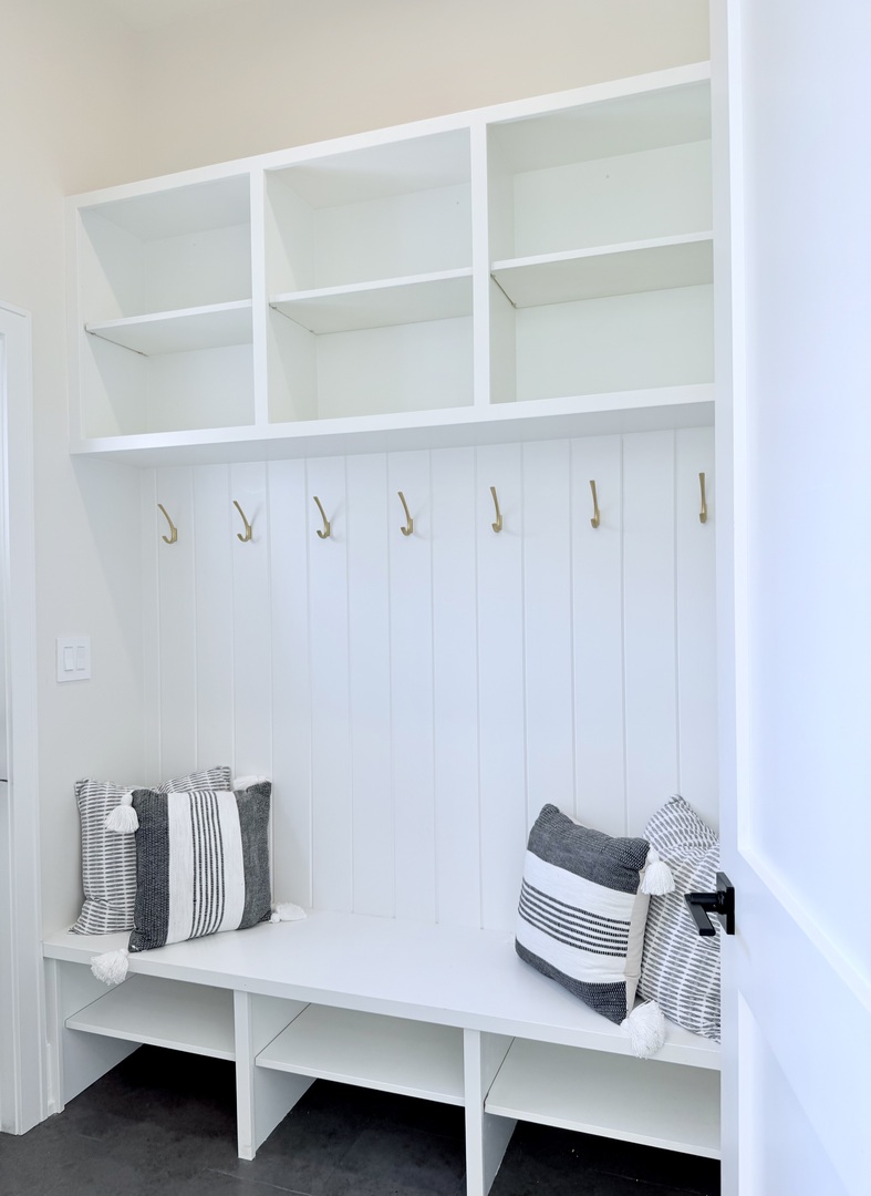 1414 S Prospect Avenue, Park Ridge, IL 60068