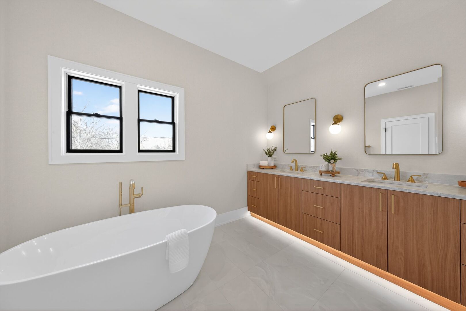 1414 S Prospect Avenue, Park Ridge, IL 60068