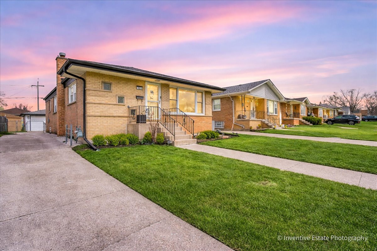 3828 W 116TH Place, Alsip, IL 60803
