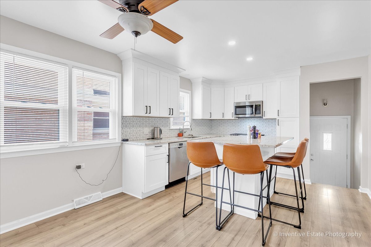 3828 W 116TH Place, Alsip, IL 60803